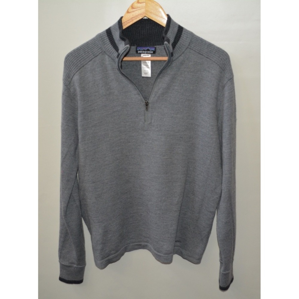 Patagonia Merino Wool 1/4 Zip Sweater Men's L Gray – 22" P2P – 27" Length – Used